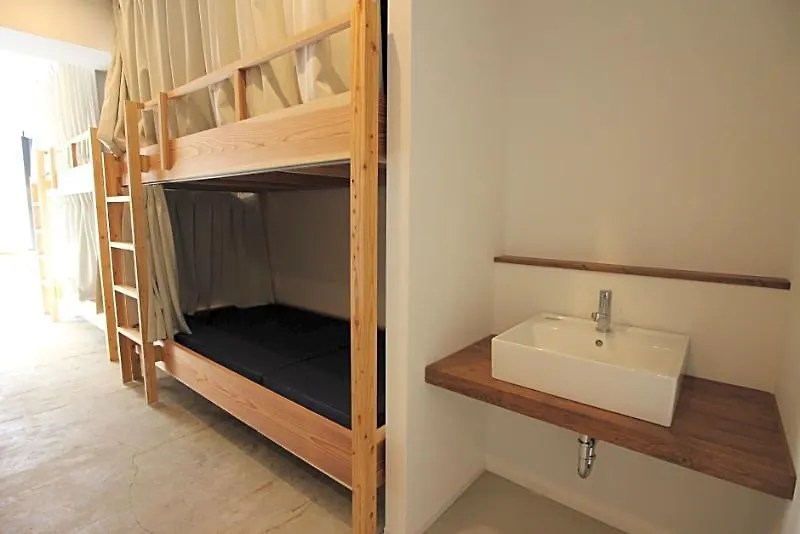Bird Hostel Kioto Japón